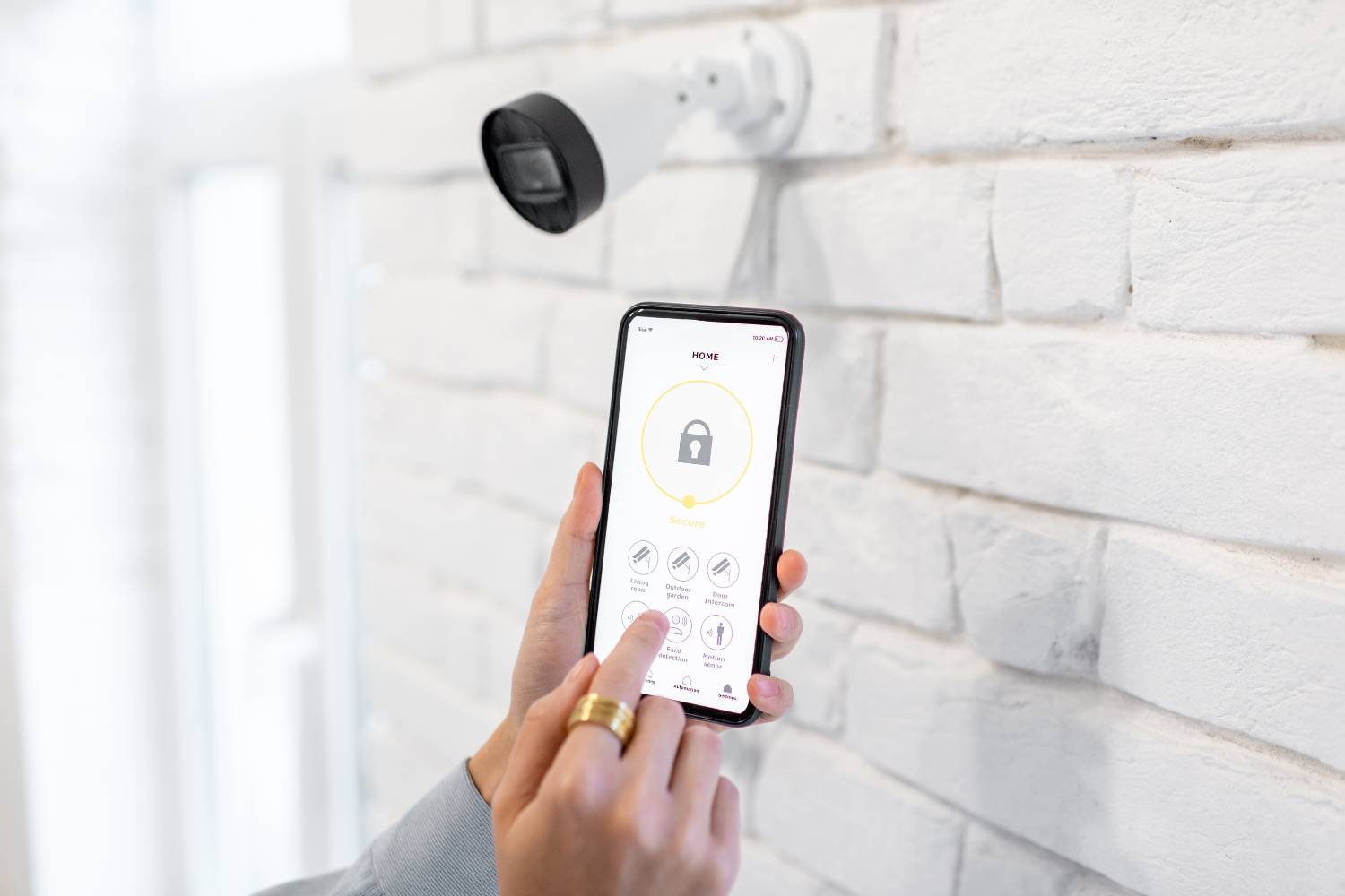 what role does smartphone connectivity play in home security systems 1