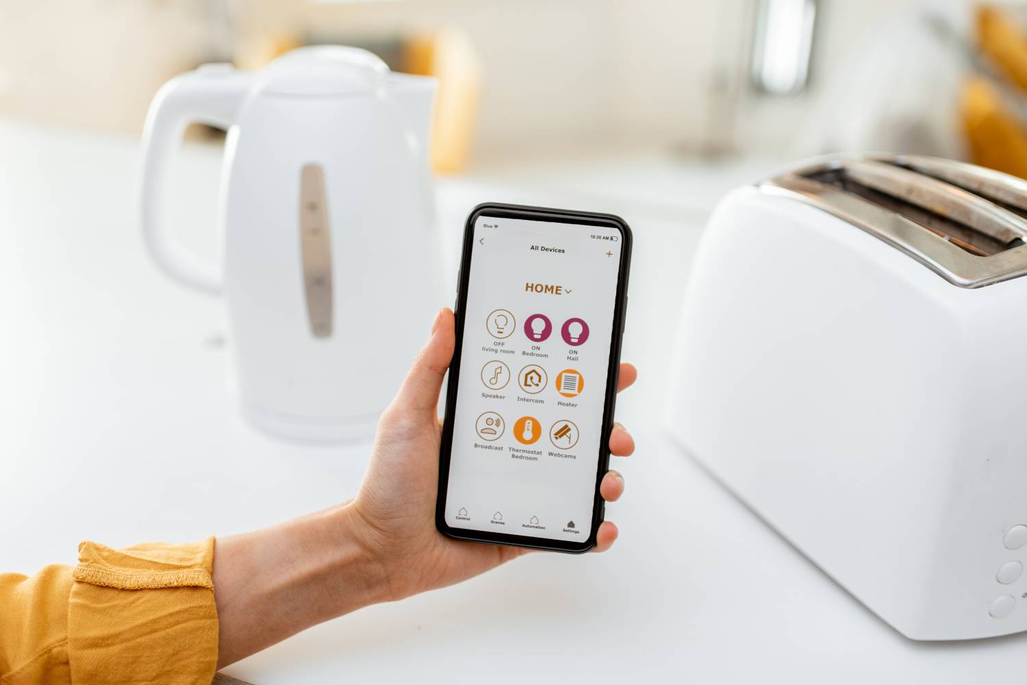what role does smartphone connectivity play in home security systems 2